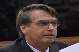 Bolsonaro nega participação na crise de segurança no ES