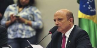 Líder da Maioria descarta disputar o Senado em 2018