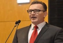 Deputado pede intervenção no governo do ES