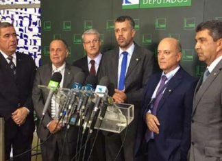 Metade da bancada capixaba não tem apoiado reformas de Temer