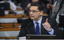 Ferraço investigado na Operação Lava Jato