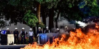 Brasília em chamas: revolta pelo fim do imposto sindical obrigatório