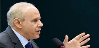 Governos do PT usavam ministro da Fazenda para recolher propina