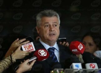 Saúde reforça equipe com 723 concursados