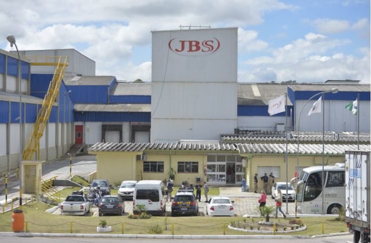 JBS deve R$ 2,39 bilhões a Previdência