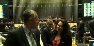 Deputado deixa o PV e vai para o DEM pelas mãos de Ferraço