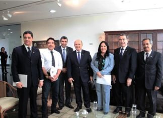 Vicente é reconduzido à coordenação da bancada até 2019