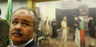 Reforma política visa neutralizar prejuízos causados pela Lava Jato