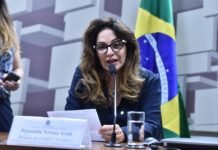 DEM adia convenção para dia 6 de fevereiro