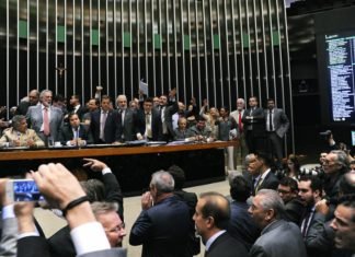 Após absolvição de Temer é hora de votar a Reforma da Previdência