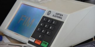 Apesar da Indignação popular, ‘profissionais’ da política vão continuar