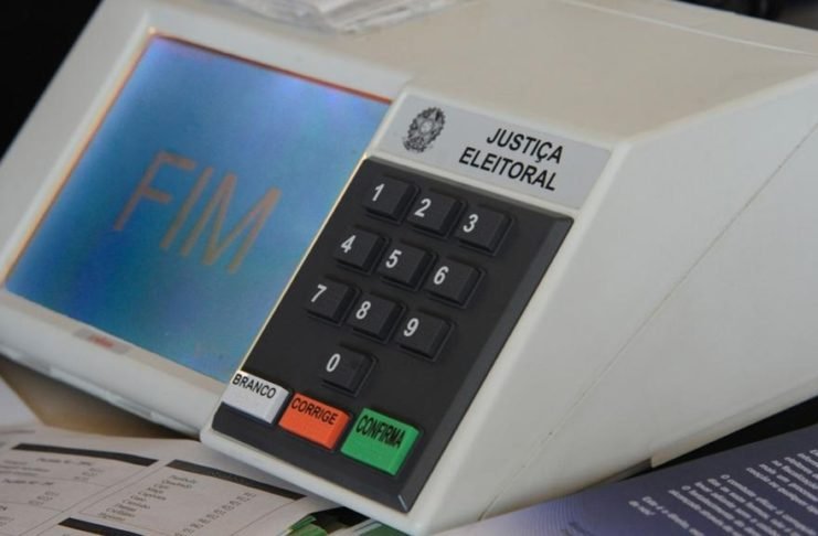 Campanhas nas ruas: “Vale tudo” eleitoral já começou e TREs nem sabem