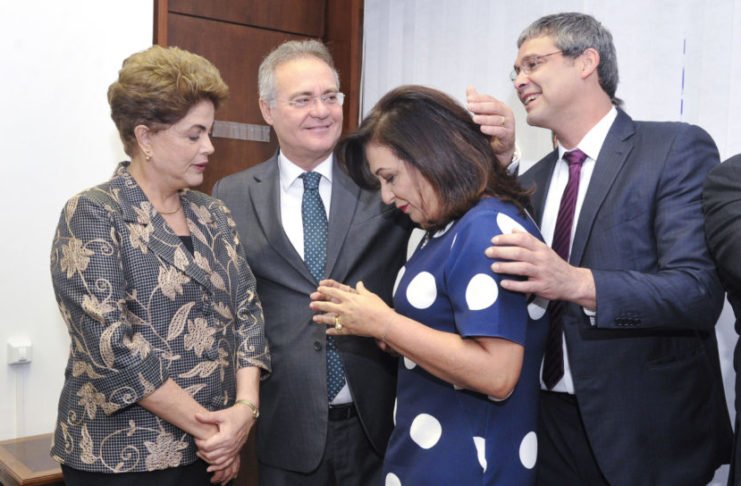 PMDB expulsa senadora que amava o PT