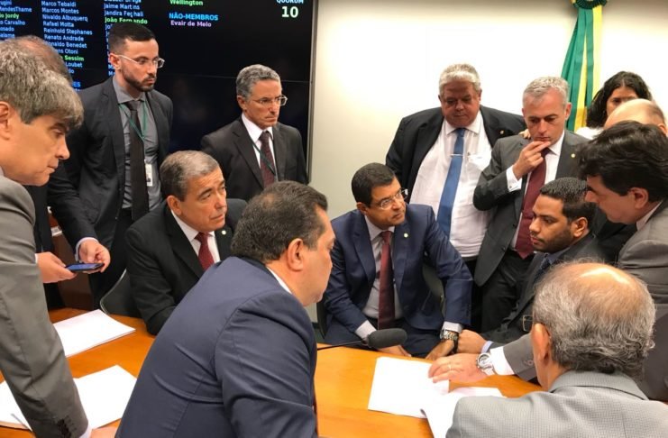 Deputados não chegam a acordo sobre nova lei do gás