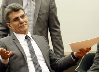 Hartung não vai deixar o PMDB, diz senador Jucá