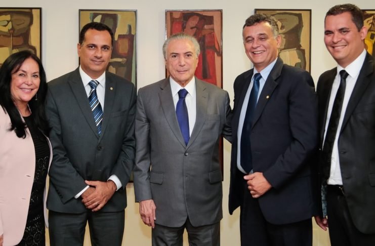 Estadão ignora candidatura de Hartung ao governo