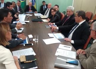 Empresários pedem apoio político para gerar empregos