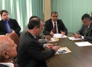 Bancada vai a ministros pedir reforço para segurança do ES