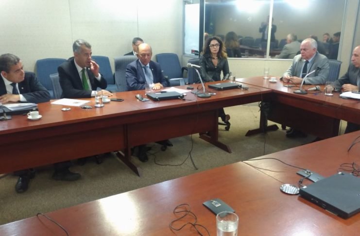 Bancada cobra de ministério mais segurança na divisa do Rio com ES