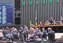 No primeiro mês de mandato, só 5 dos 10 deputados do ES apresentam 22 propostas