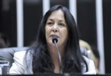 Senadora Rose se filiará ao MDB na próxima terça-feira, às 15 horas