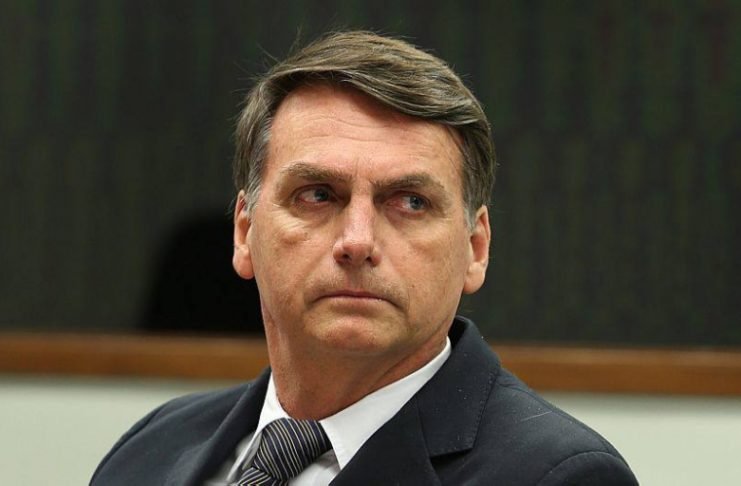 Líder do governo compara Bolsonaro ao Macaco Tião