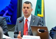 “Diga que foi convidado e não aceitou”