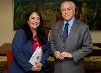 Temer pede a senadora Rose que não saia do MDB