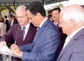 Hartung se refugia em Brasília para evitar festa de 23 de maio em Vila Velha