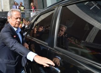 Liberdade para José Dirceu. Desprezo com a nação