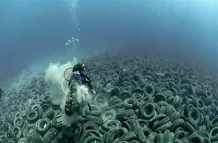 Até 2050 teremos mais plástico do que peixes nos oceanos