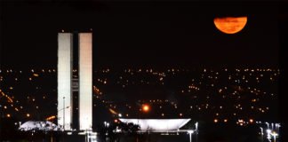 Congresso Nacional volta a funcionar, mas precariamente
