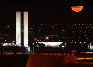 Congresso Nacional volta a funcionar, mas precariamente