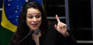 Janaína pede a Bolsonaro que assuma campanha