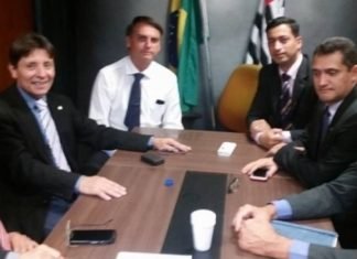 Bolsonaro diz que candidatos do Aliança não usarão Fundo Eleitoral