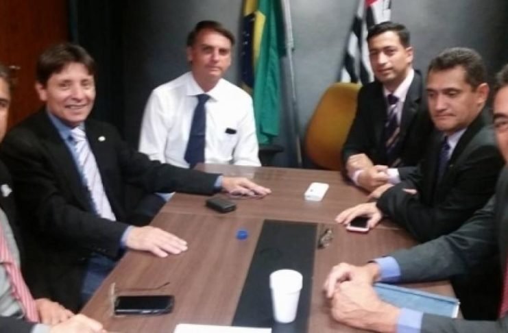 Bolsonaro diz que candidatos do Aliança não usarão Fundo Eleitoral