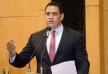 Da Vitória larga na frente pela coordenação da bancada no Congresso