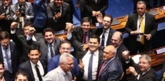 DEM se fortalece no comando do Congresso com apoio de Bolsonaro