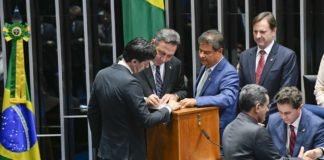 Senador saiu da Papuda para fiscalizar eleição no Senado