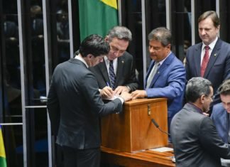 Senador saiu da Papuda para fiscalizar eleição no Senado