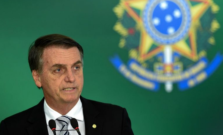 Proximidade com Bolsonaro fez senador mudar de partido