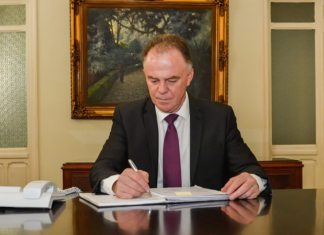 Levantamento mostra que Casagrande é o melhor governador do país