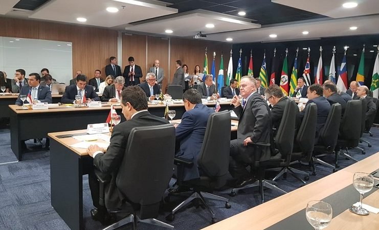 Em Brasília, Casagrande defende Fundeb com mais recursos da União