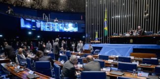 Senadores criticam decisão do STF contra a imprensa
