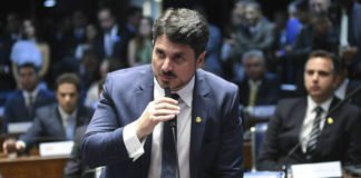 Senador propõe taxar milícias como organizações criminosas