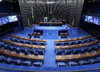 Aumento de mortes no DF adia volta de funcionamento do Congresso