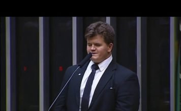 Felipe Rigoni pede democracia dentro dos partidos