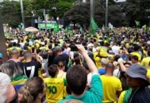 Manifestações foram ideológicas, não representam a sociedade, diz deputado