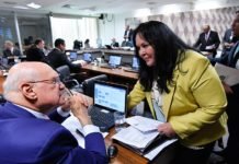 Doador de sangue poderá ficar isento de taxa em concursos federais, decide CCJ