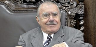 Melhor que ir pro céu: Ex-senadores tem gordas aposentadorias